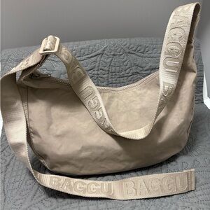 Baggu Medium Nylon Crossbody - Dove